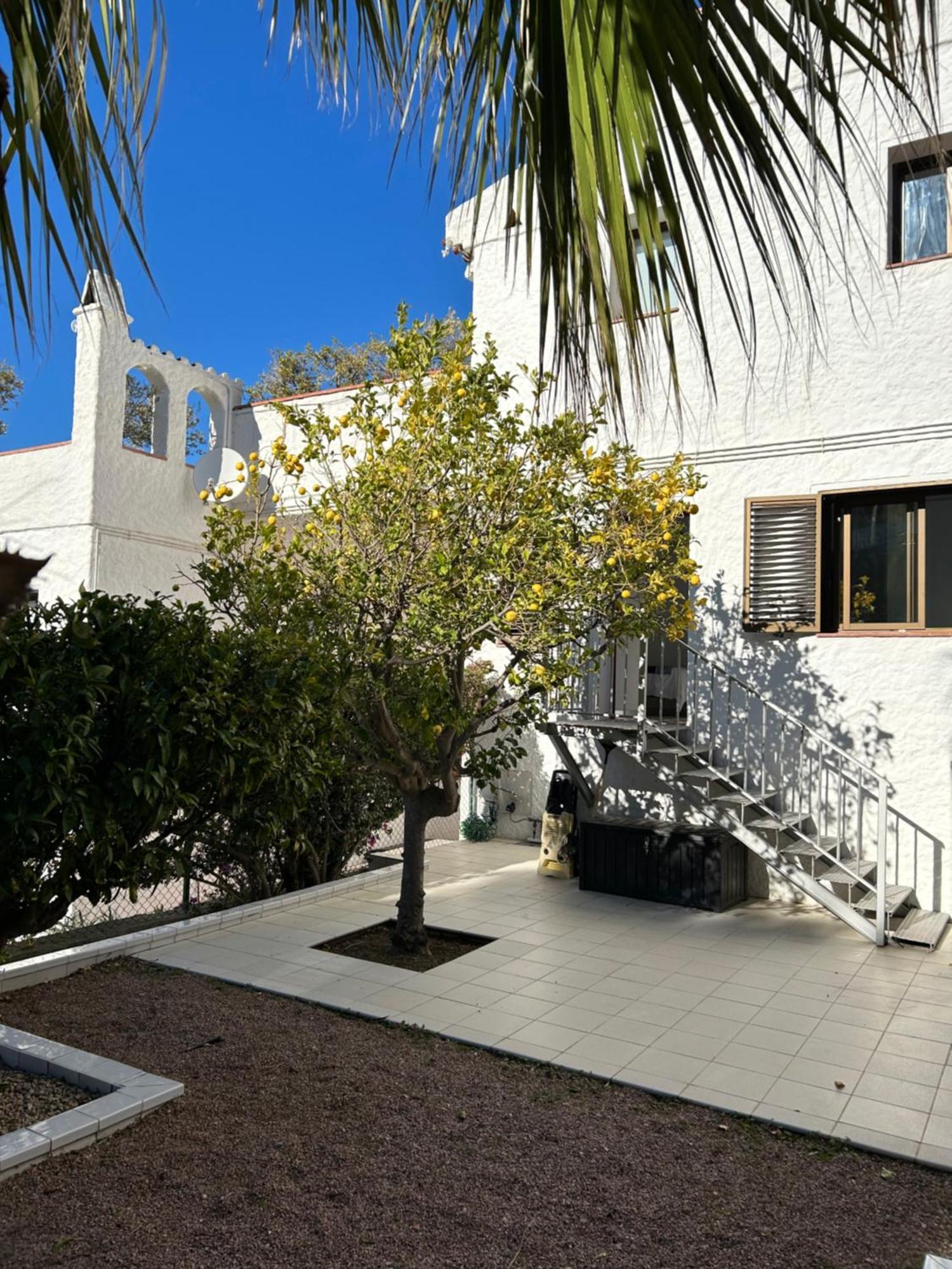 Appartement Duplex Rosas Avec Terrasse Magnifique Jacuzzi Vue Mer Exterior foto