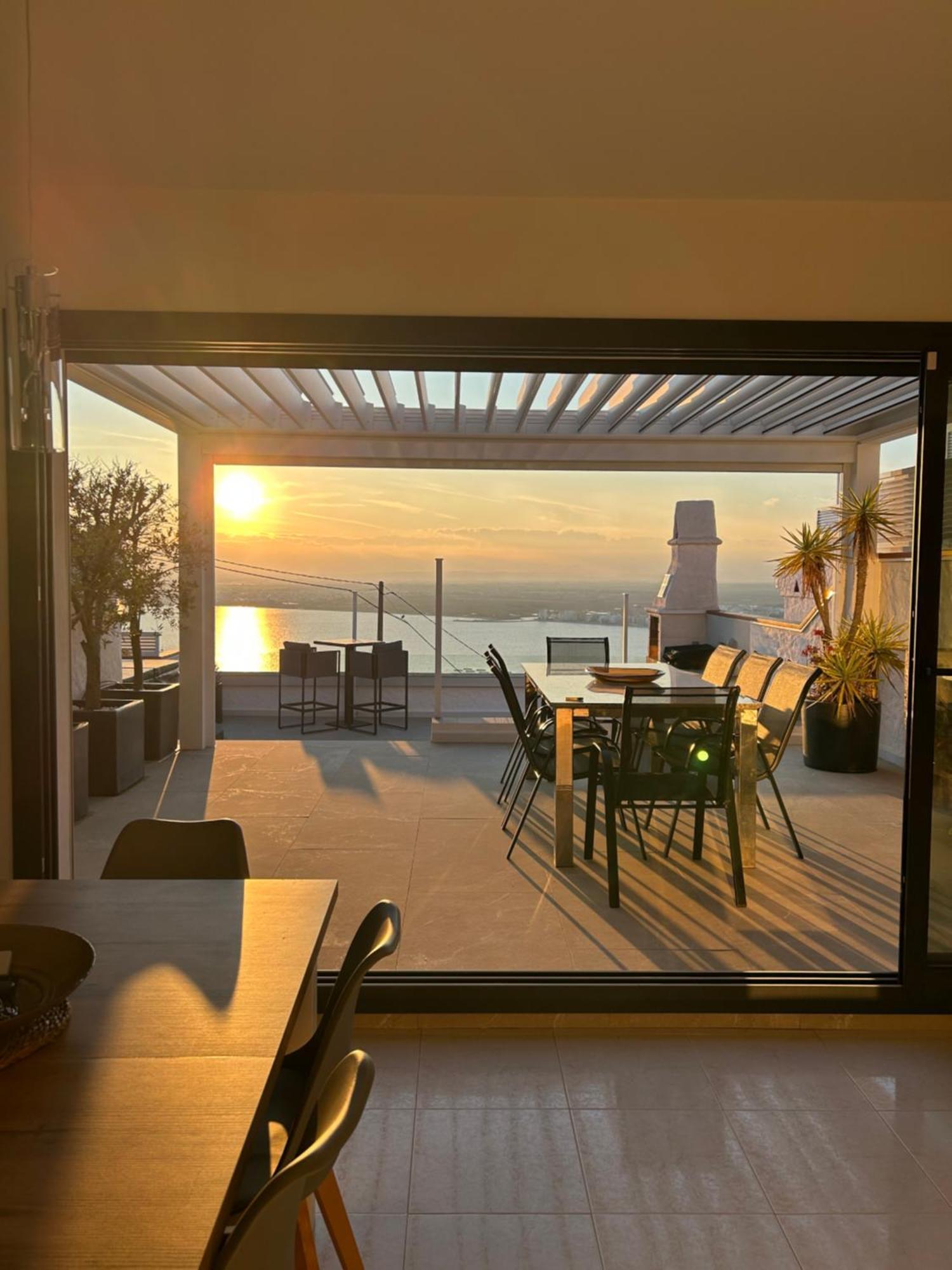 Appartement Duplex Rosas Avec Terrasse Magnifique Jacuzzi Vue Mer Exterior foto